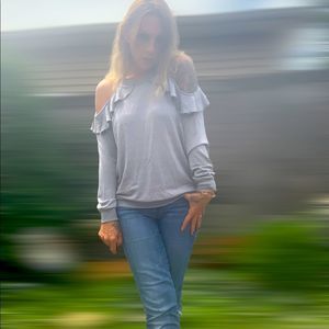 Nwt Lightweight Heather Gray Cold Shoulder Ruffle Sweatshirt